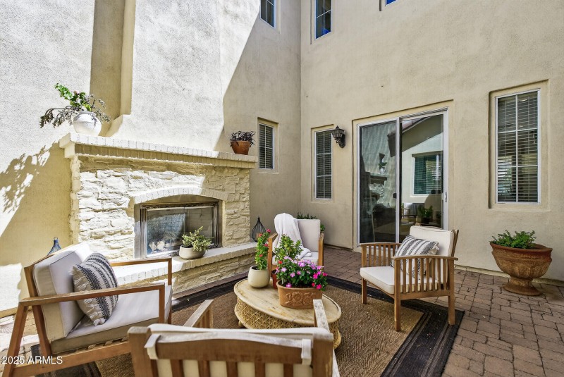 59_28803_N_68th_Dr59_mls