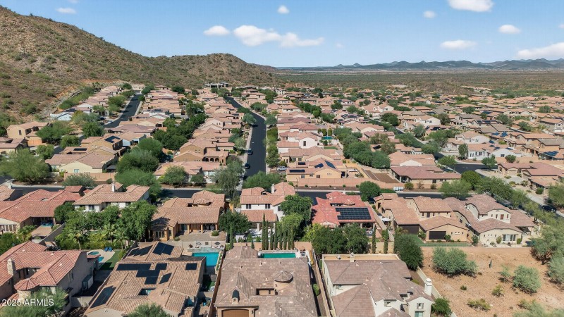 72_28803_N_68th_Dr72_mls