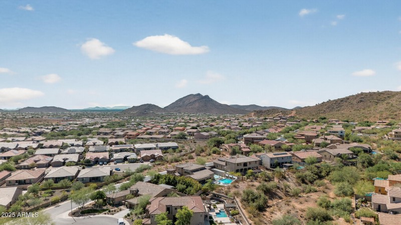 75_28803_N_68th_Dr75_mls