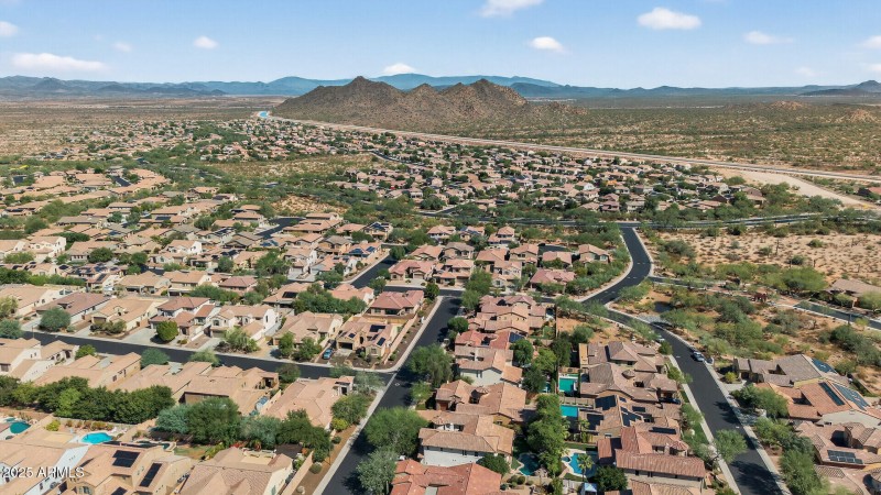 77_28803_N_68th_Dr77_mls