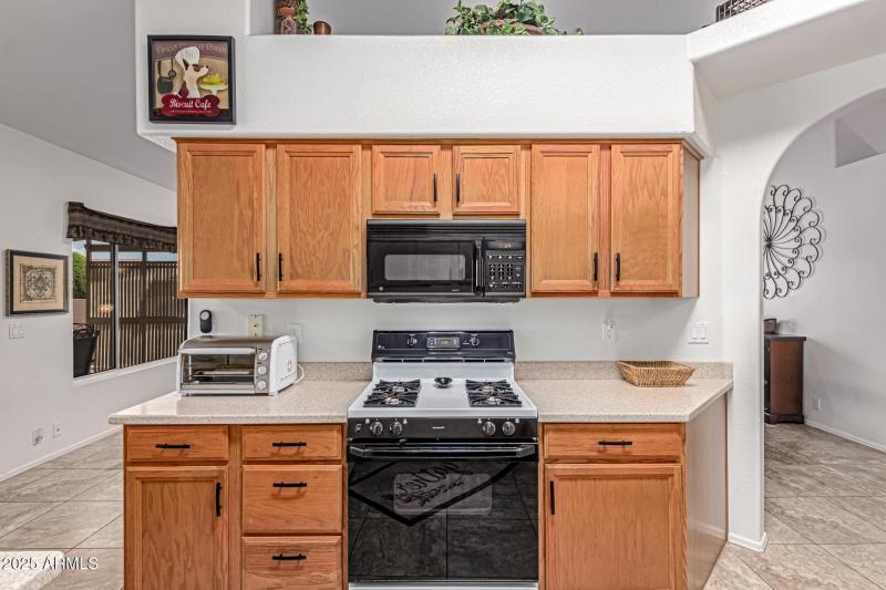 Kitchen-Oven, Stove, Microwave