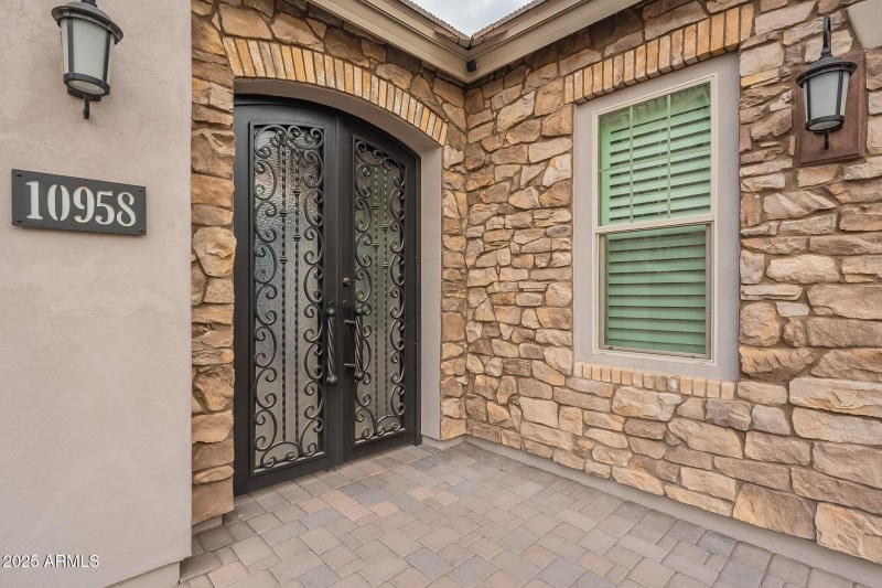 003_Exterior FrontCourtyard Door