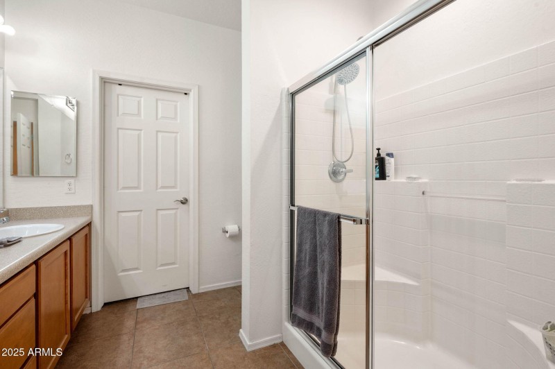 19-Primary Bathroom (2)