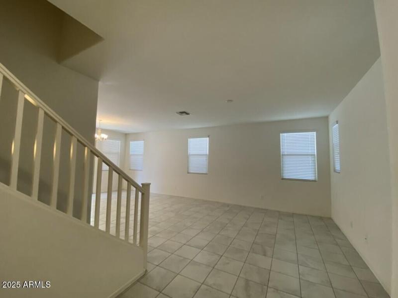 9AD574A2-F70C-4DD0-B2BE-F306BFE4DB7C_1_1