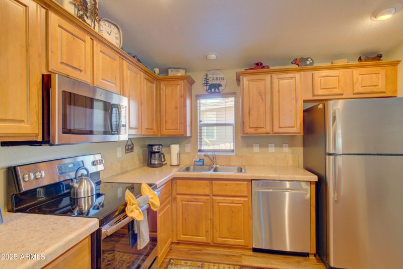 DSC_2382_3_4_5_6Interior01