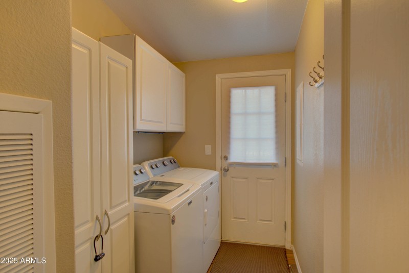 DSC_2387_88_89_90_91Interior01