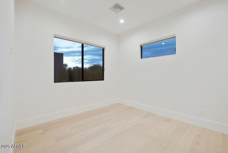 Cozy Guest House Bedroom