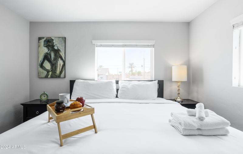 PropertyImageCo_7702EVerdeLn_WEB9