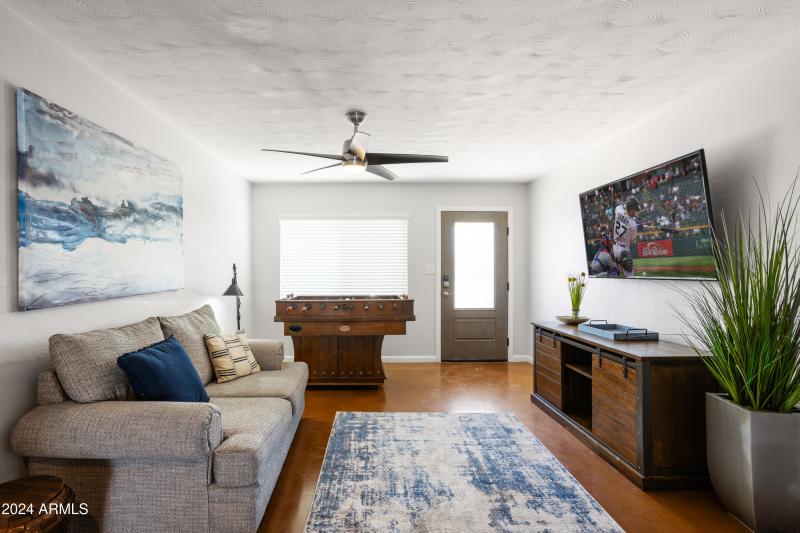 PropertyImageCo_7702EVerdeLn_WEB18