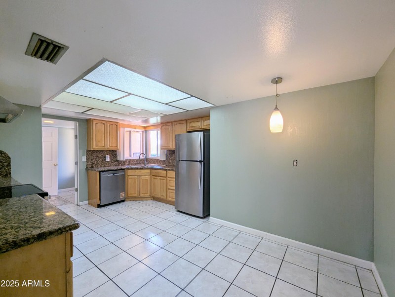 4019 W SAN MIGUEL AVE