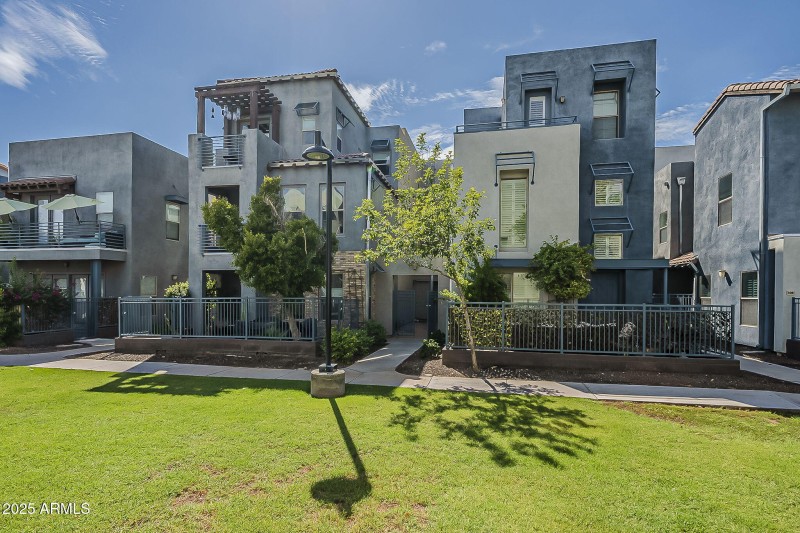 17-web-or-mls-Portland St-2