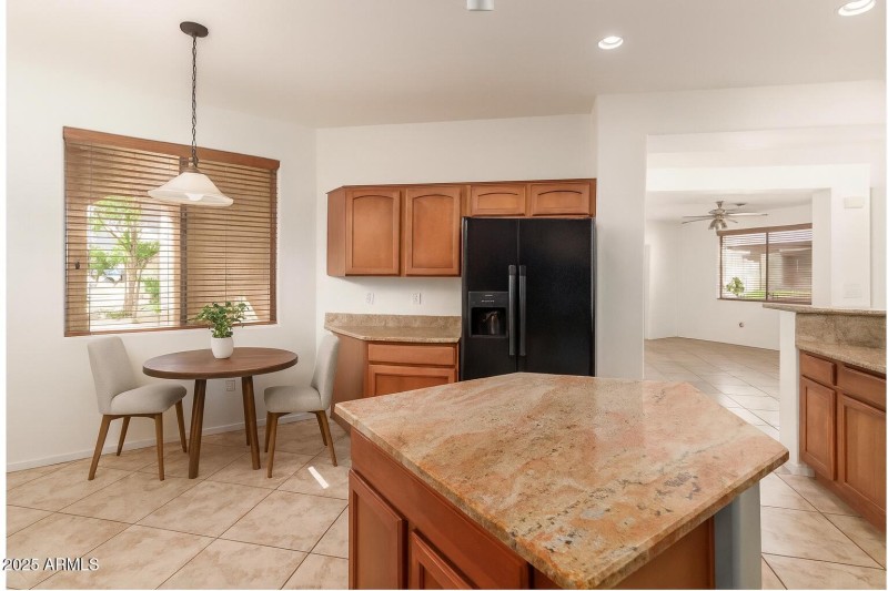 259DCD7F-470D-4B38-AE21-CF6349A16214