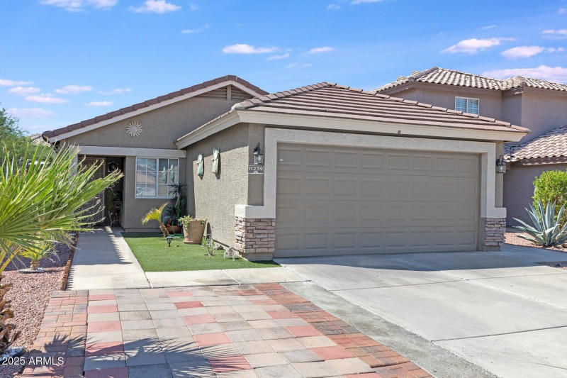 11239 W Devonshire-1