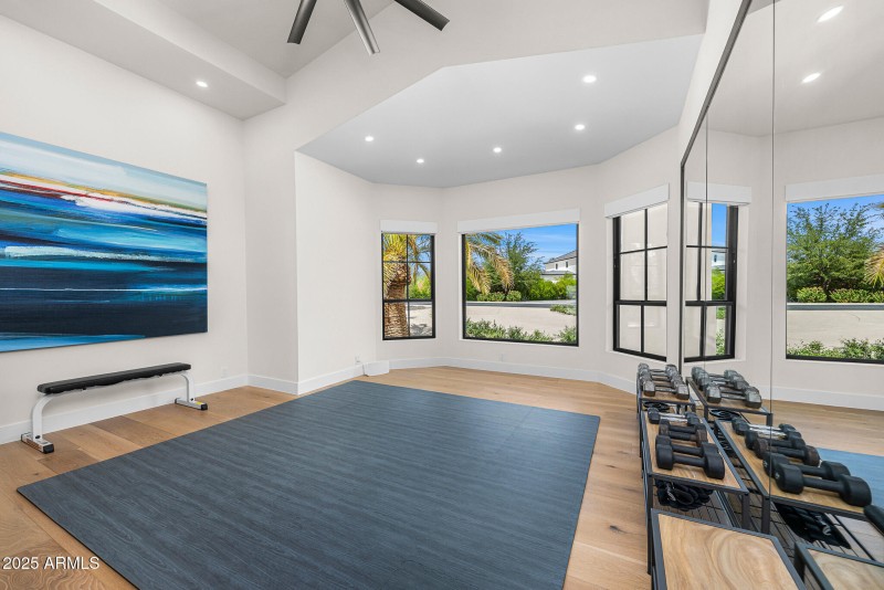 33guest bedroom