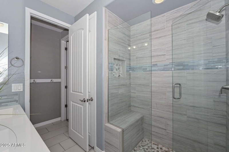 Hall Bath-Shower