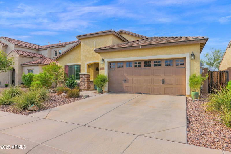 2-web-or-mls-P1281757