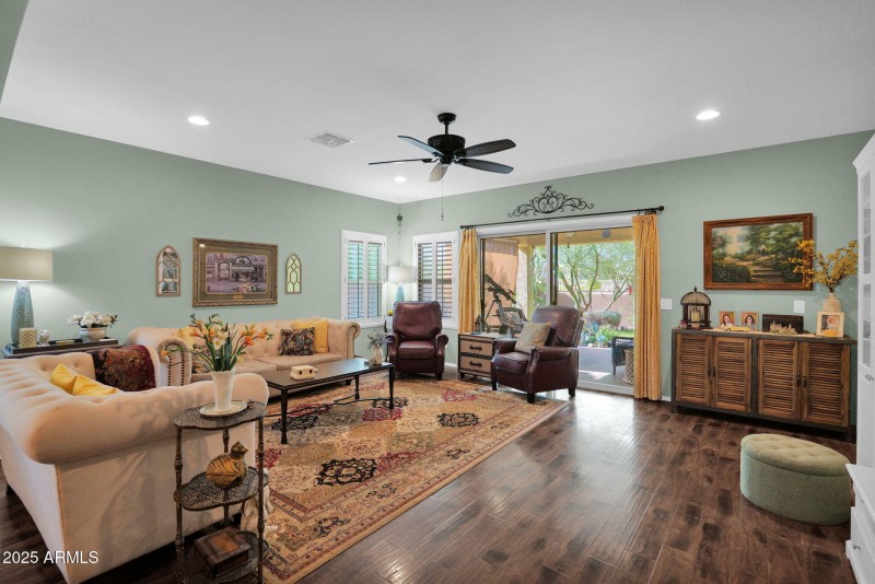 25-web-or-mls-P1281741