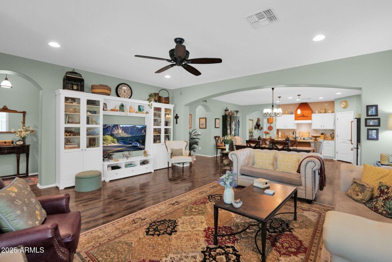 26-web-or-mls-P1281743