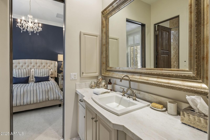 034_Guest Room 2&3 Bath 2