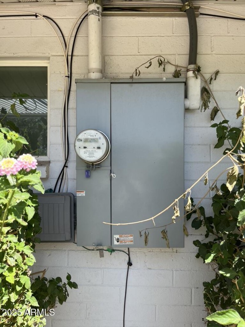 4FD61D37-EDE8-415E-B56F-771A2EDA5229_1_1