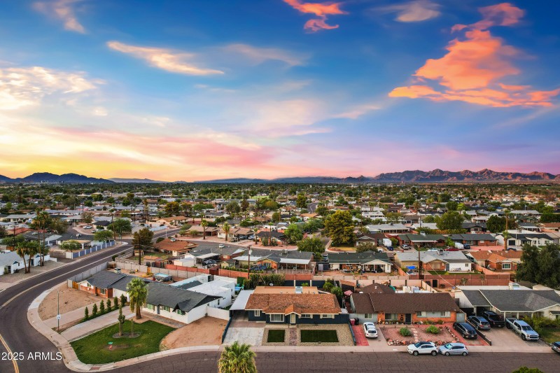 8716 E Coronado Rd-58