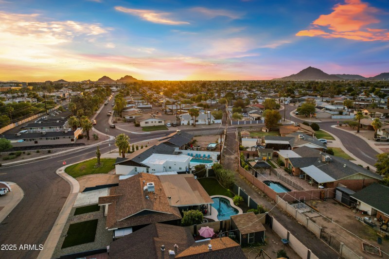 8716 E Coronado Rd-63