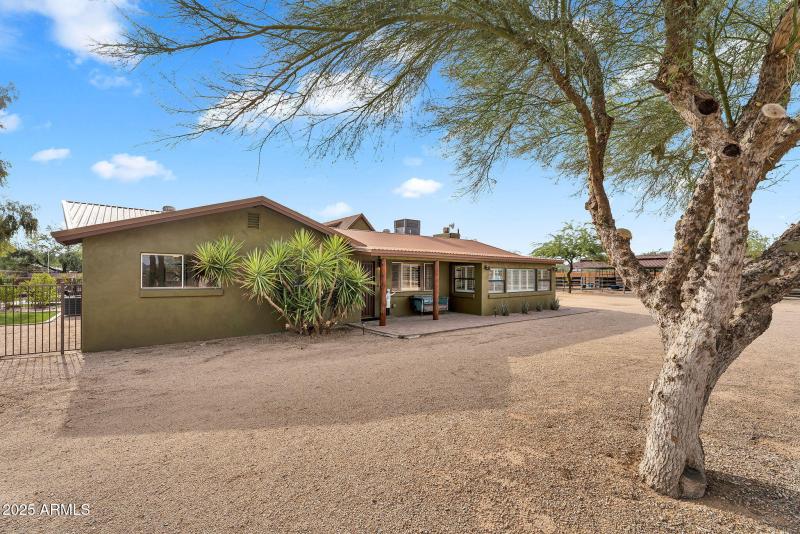 4-web-or-mls-7th Ave-3