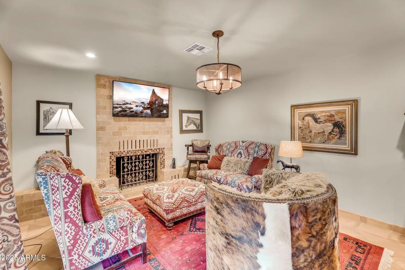 6-web-or-mls-7th Ave-7