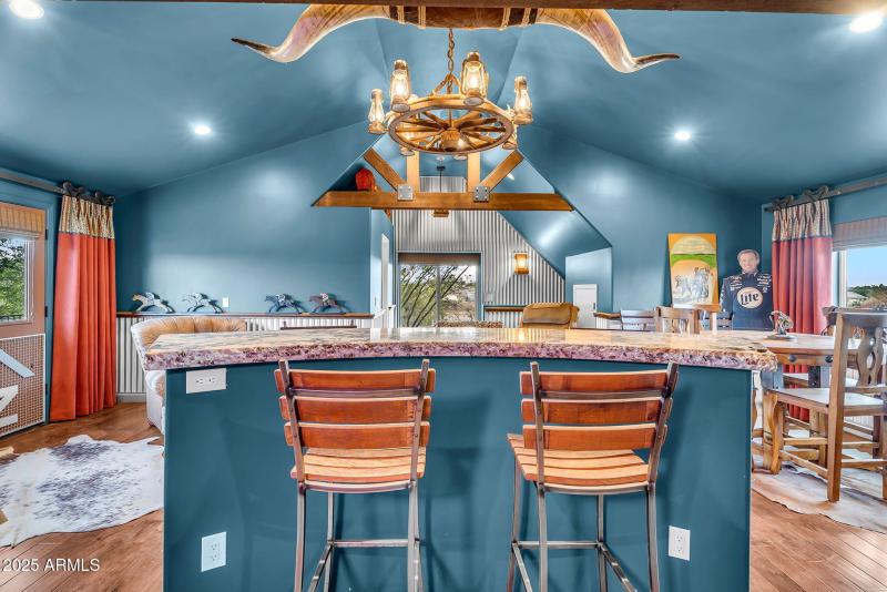 32-web-or-mls-7th Ave-47