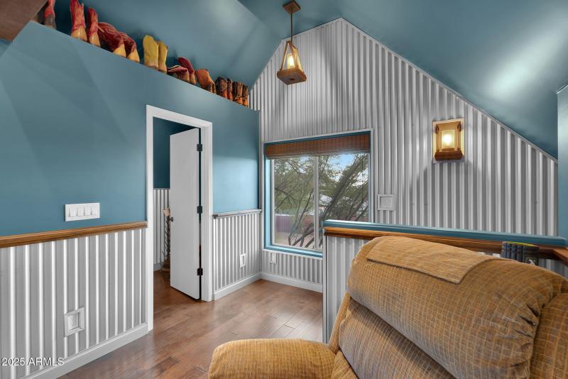 33-web-or-mls-7th Ave-49