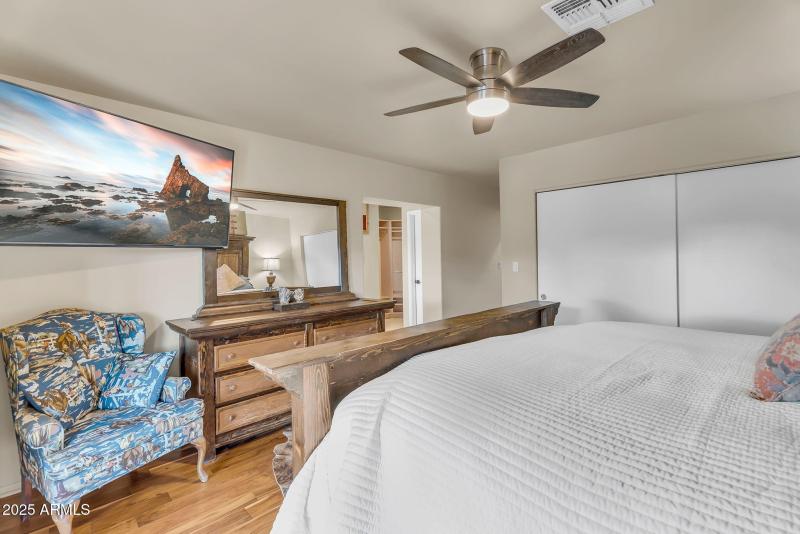 39-web-or-mls-7th Ave-29