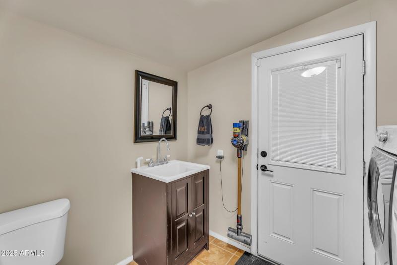 56-web-or-mls-7th Ave-37