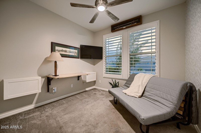 Guestroom (2)