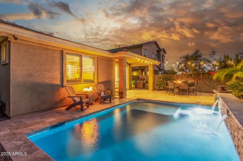 Back Exterior Twilight (6)
