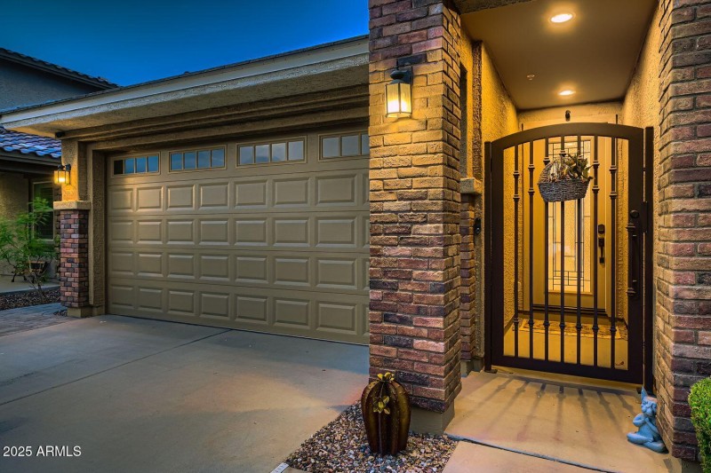 Front Exterior Twilight (1)