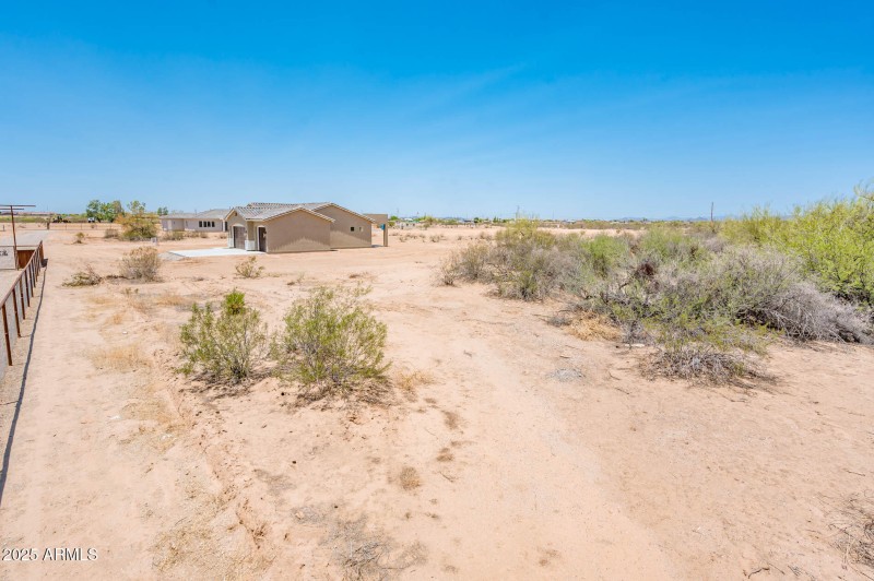 21916 W Duane Ln - MLS-44