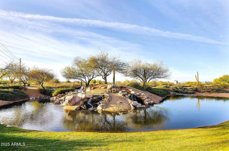 1 of Many Community Lakes