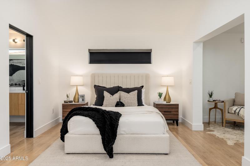 4421 E Earll Dr - 24