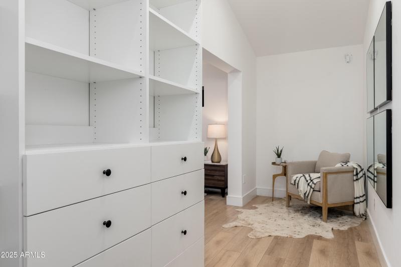 4421 E Earll Dr - 25