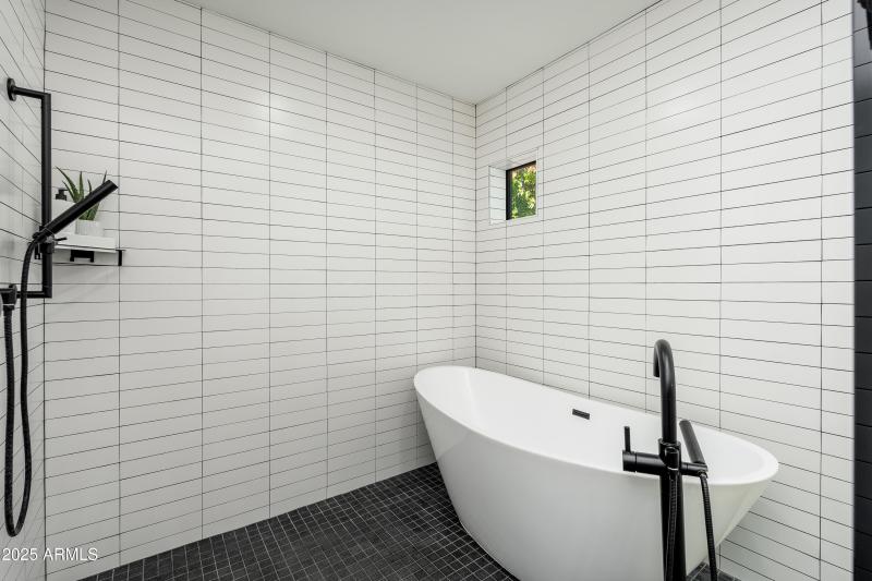 4421 E Earll Dr - 28