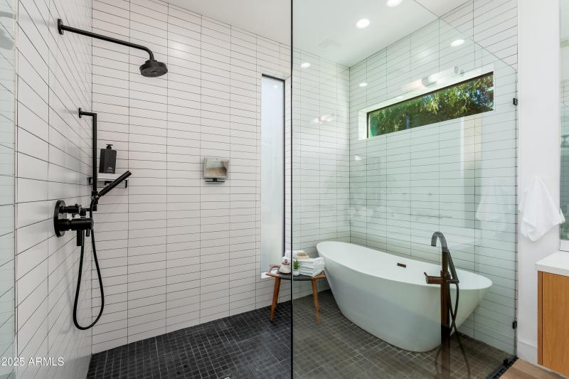 4421 E Earll Dr - 37