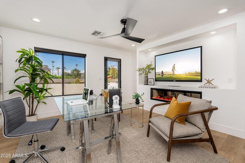 4421 E Earll Dr - 49