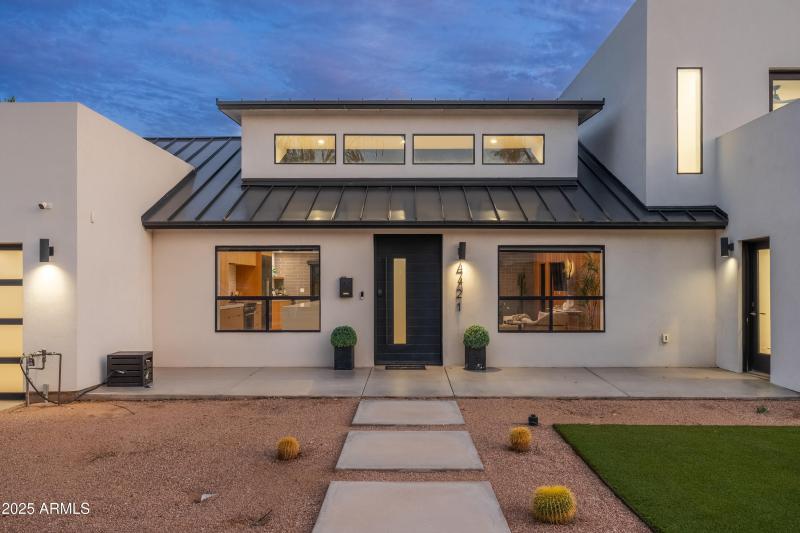 4421 E Earll Dr - 64