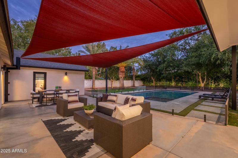 4421 E Earll Dr - 65