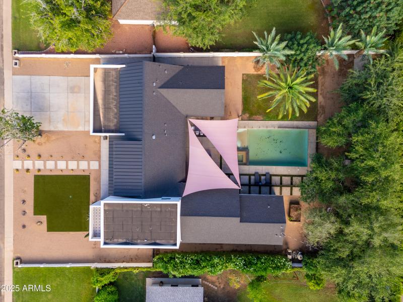 4421 E Earll Dr - 85