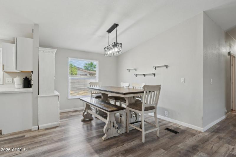 11-web-or-mls-9640-e-escondido-ave