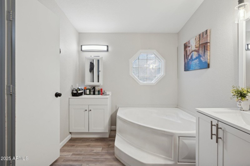 24-web-or-mls-9640-e-escondido-ave