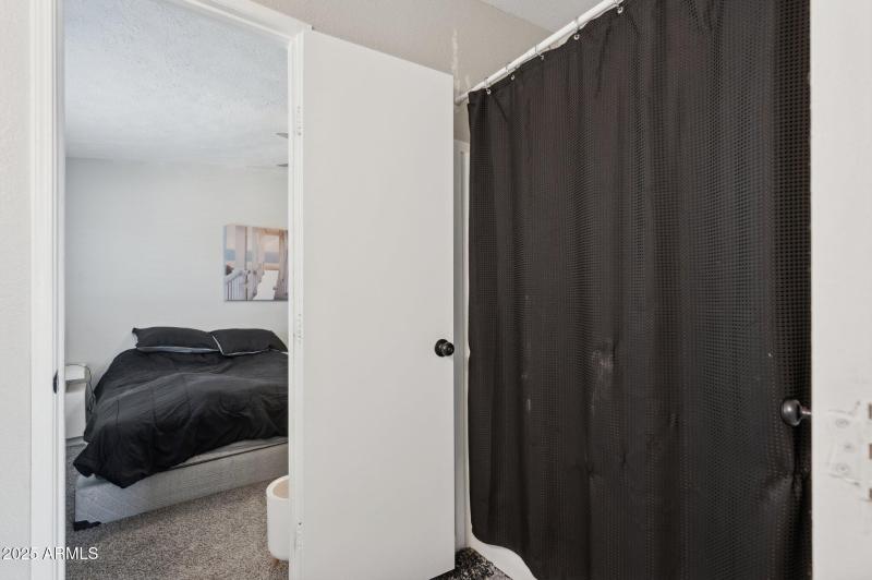 25-web-or-mls-9640-e-escondido-ave