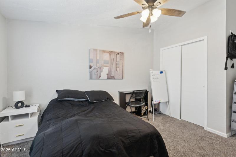 27-web-or-mls-9640-e-escondido-ave