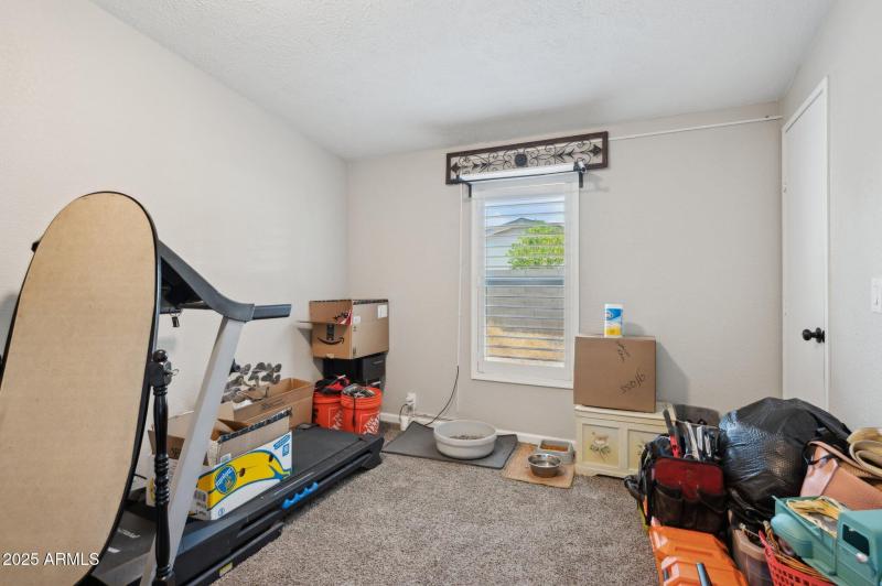 34-web-or-mls-9640-e-escondido-ave